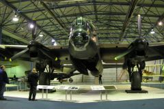 Avro 683 Lancaster - британский тяжёлый четырёхмоторный бомбардировщик