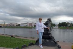 Тверь. У памятника Афанасию Никитину
