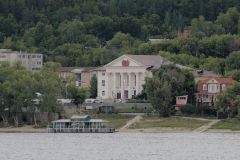 Волга между Тольятти и Самарой